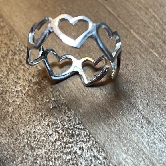Open heart sterling silver ring. Size 6 - Picture 8 of 8